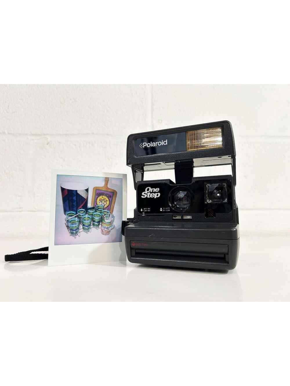Vintage Polaroid OneStep 600 Film Photography Tested & Working Photograph 1990s